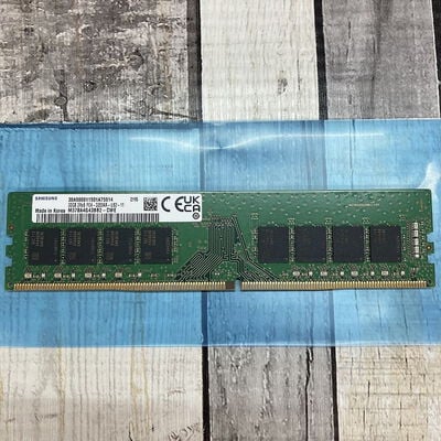 【広島店】中古  Samsung M378A4G43BB2-CWE (DDR4 PC4-25600 32GB) 195868 