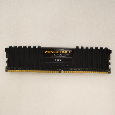 【通販センター】中古  PC4-28800 16GB デスクトップ用(DDR4-3600) 140734 