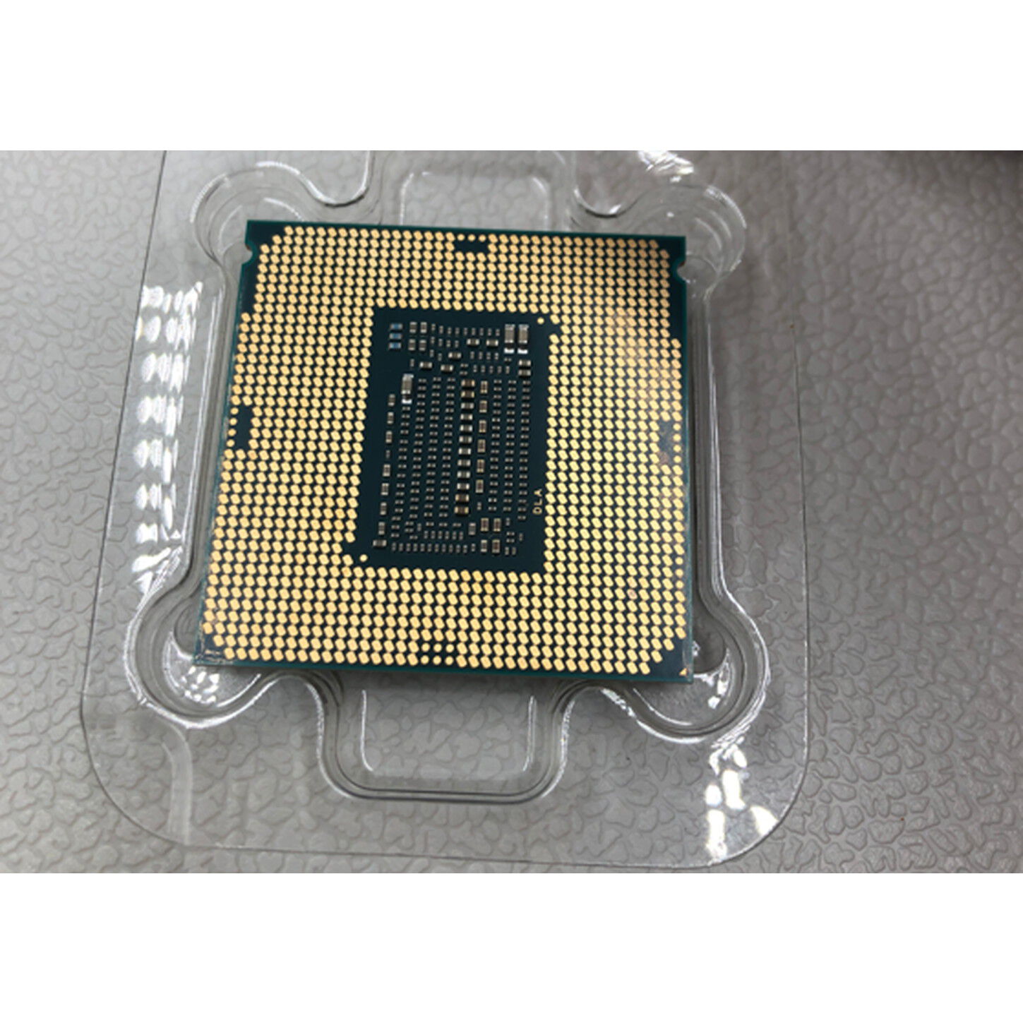 中古 Intel Core i7 9700 (1151/3.00GHz/12M/C8/T8) 140316 （302321