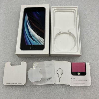 【新潟店】中古  【SIMロック解除済み】【docomo】Apple iPhoneSE 4.7インチ (第2世代/2020) 64GB (ホワイト) MHGQ3J/A 新パッケージ版 155739 