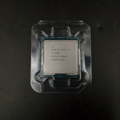【大須店】中古  INTEL Core i5-9600K (1151/3.70GHz/9M/C6/T6) 138480 