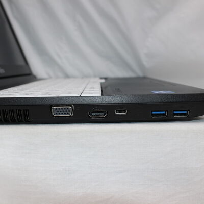 【通販センター】中古  FUJITSU LIFEBOOK A5511/G(Intel Core i5 1145G7 2.60GHz/16GB DDR4/SSD256GB/MULTI/オンボード/15.6/1920x1080/GbE/Wi-Fi/WEBCAM/W11H/VBT) 196521 