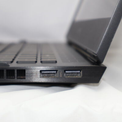 【通販センター】中古  OMEN by HP 16-b0000 シリーズ 16-b0152TX(Intel Core i7 11800H/16GB DDR4 (PC4)/SSD1TB/なし/NVIDIA GeForce RTX 3070 8GB Laptop GPU/16.1/2560x1440/Wi-Fi/W11H64 MAR) 194576 