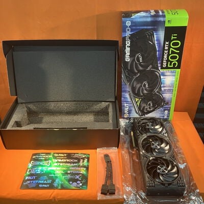 【なんば店】中古  Palit NE7507T019T2-GB2031U(RTX5070Ti GamingPro-S) 3280021946 