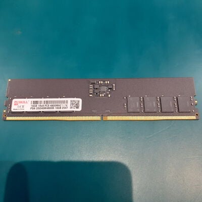 【鹿児島店】中古  PC5-38400 16GB デスクトップ用 149151 