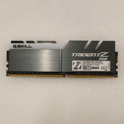 【通販センター】中古  PC4-25600 8GB デスクトップ用(DDR4-3200) 140727 