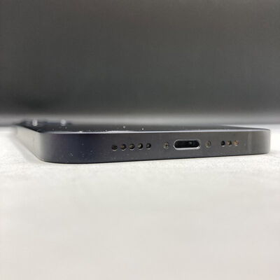 【熊本浜線店】中古  【docomo】Apple iPhone12 6.1インチ 64GB (ブラック) MGHN3J/A 143752 