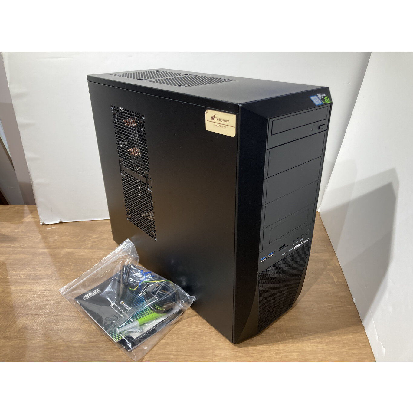 中古 THIRDWAVE GALLERIA XV (Intel Core i7 8700 /16GB/GTX1070Ti/SSD