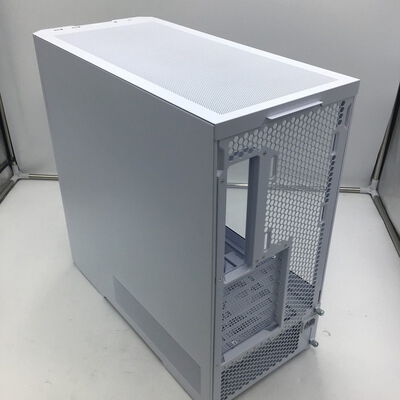 【白山FM松任店】中古  Lian Li LANCOOL 207 WHITE (ATX ｶﾞﾗｽ) 4950001632 