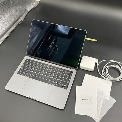 【大須店】中古  MacBook Pro (13-inch 2018 Four Thunderbolt 3 Ports) A1989 3480022467 