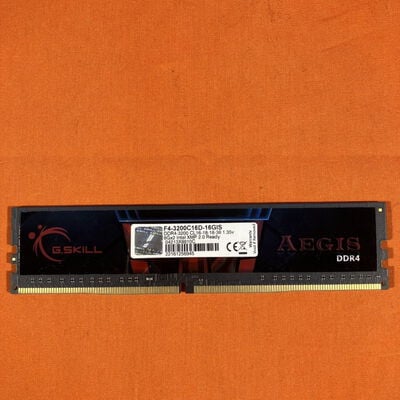 【なんば店】中古  PC4-25600 8GB デスクトップ用 140727 