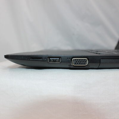 【通販センター】中古  DELL Vostro 3590(Intel Core i5 10210U 1.60GHz/16GB DDR4/SSD256GB/-/オンボード/15.6/1920x1080/GbE/Wi-Fi/WEBCAM/W11P/VBT) 197878 