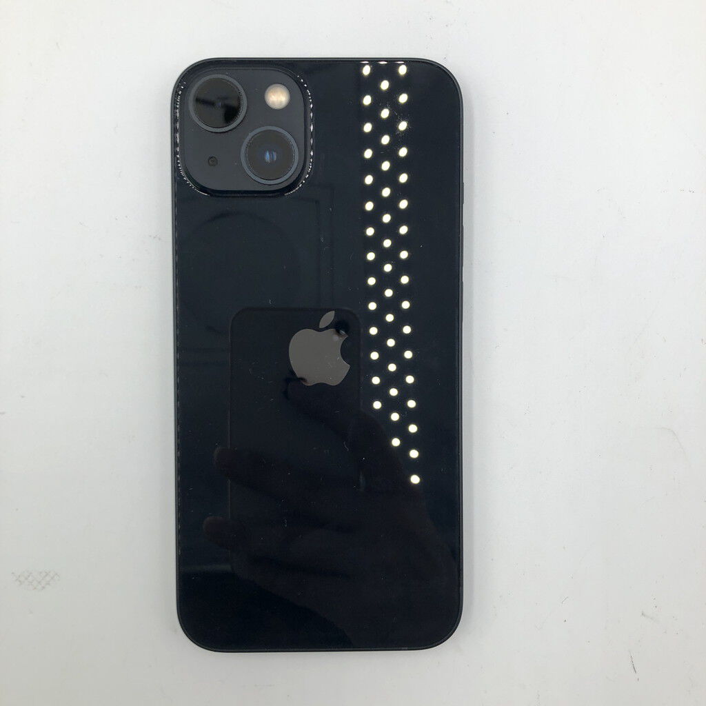 中古 【au版SIMフリー】Apple iPhone13 6.1インチ 128GB (ミッドナイト