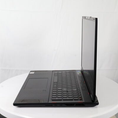 【通販センター】中古  msi Stealth-18-MercedesAMG-A1VHG-065JP(Intel Core Ultra 9 185H/64GB DDR5 (PC5)/SSD2TB/なし/NVIDIA GeForce RTX 4080 12GB Laptop GPU/18/3840x2400/Wi-Fi/W11H64 MAR) 194446 