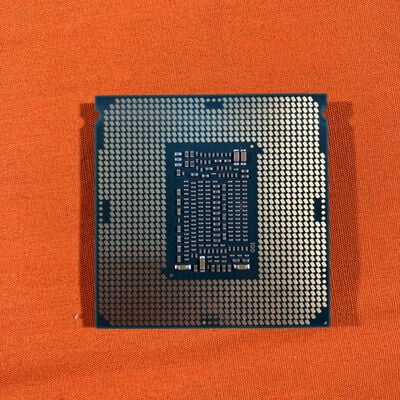 【なんば店】中古  INTEL Core i7 8700K (1151/3.70GHz/12M/C6/T12) 136197 