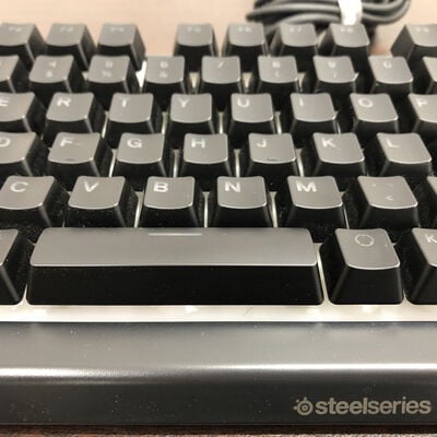 【福山ココローズ店】中古  steelseries　APEX　3 5090001249 