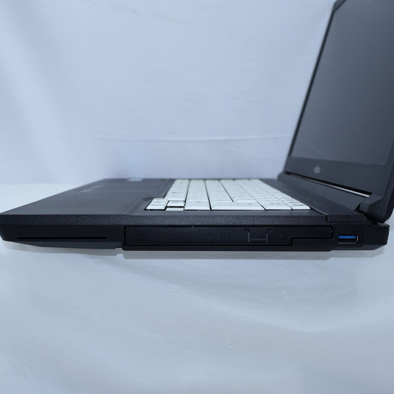 中古 FUJITSU LIFEBOOK A7511/G (Intel Core i5 1145G7 2.60GHz/16GB