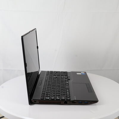 【通販センター】中古  Fujitsu FMV WA1/G3 FMVWG3A152(Intel Core i5 1135G7/8GB DDR4 (PC4)/SSD256GB/DVDマルチ/オンボード/15.6/1366x768/Wi-Fi/W11H64 MAR) 199379 