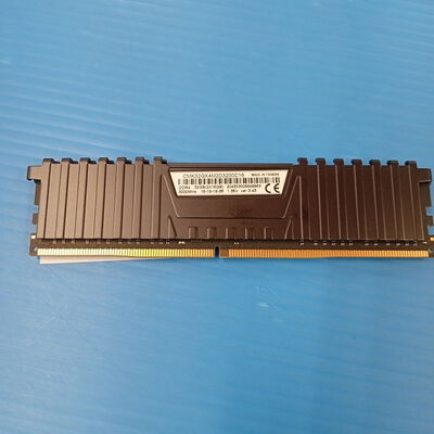 【大須店】中古  PC4-25600 16GB デスクトップ用(DDR4-3200) 140728 