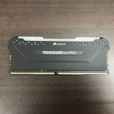 【福山ココローズ店】中古  PC4-21300 8GB デスクトップ用(DDR4-2666) 126165 