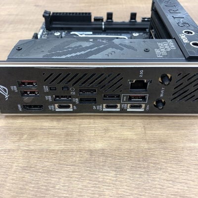 【宇都宮鶴田店】中古  ASUS ROG STRIX X870-I GAMING WIFI(X870 AM5 mITX) 172206