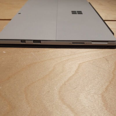 【鹿児島店】中古  Surface Pro6(i5-8350U/8GB/SSD128GB/W11P) 4700001067 
