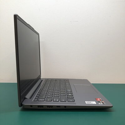 【津ラッツ店】中古  lenovo ideapad slim3 4990000946 