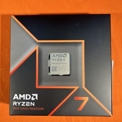 【なんば店】中古  AMD Ryzen 7 9700X (AM5/3.8GHz/40M/C8/T16/65W) 169022 