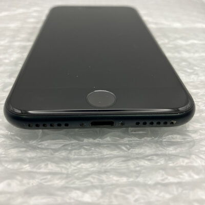 【秋葉原本店】中古  【au版SIMフリー】Apple iPhoneSE 4.7インチ (第3世代) 64GB (ミッドナイト) MMYC3J/A 154842 