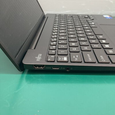 【浦添城間店(沖縄)】中古  FUJITSU CH75/G3(i5-1240P/8GB/SSD512GB/13FHD/W11H) 4780001673 