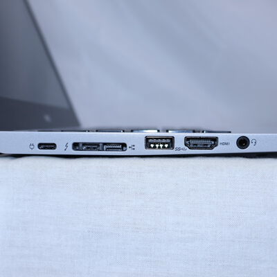 【通販センター】中古  【ジャンク品/保証無/返品質問不可】NEC VersaPro タイプVB PC-VKM17BZG4 (Core i5 8350U/8GB/SSD256GB/-/オンボード/12.5/1366x768/Wi-Fi/WEBCAM/W11H64 MAR) 186210 