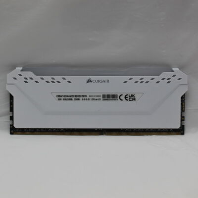 【通販センター】中古  PC4-25600 8GB デスクトップ用(DDR4-3200) 140727 