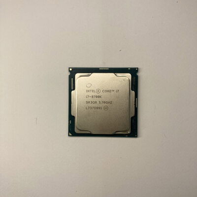 【博多店】中古  INTEL Core i7 8700K (1151/3.70GHz/12M/C6/T12) 136197 