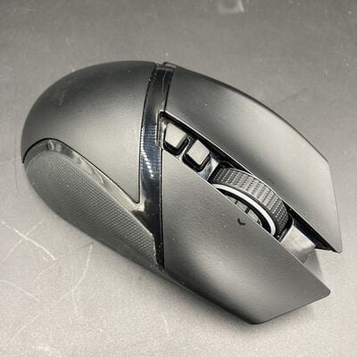 【熊本浜線店】中古  Razer Basilisk Ultimate (RZ01-03170100-R3A1) 146979 