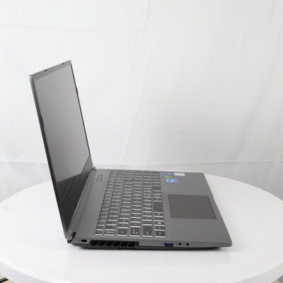 【通販センター】中古  THIRDWAVE raytrek R5-RL6(Intel Core i7 13700HX/16GB/SSD1TB/なし/NVIDIA GeForce RTX 4060 8GB Laptop GPU/15.6/2560x1440/Wi-Fi/W11H64 MAR) 188120 