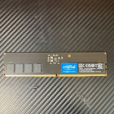 【富士青葉店】中古  Crucial CT16G52C42U5.M8G1(DDR5 PC5-41600 16GB) 183231 