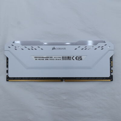 【通販センター】中古  PC4-25600 8GB デスクトップ用(DDR4-3200) 140727 