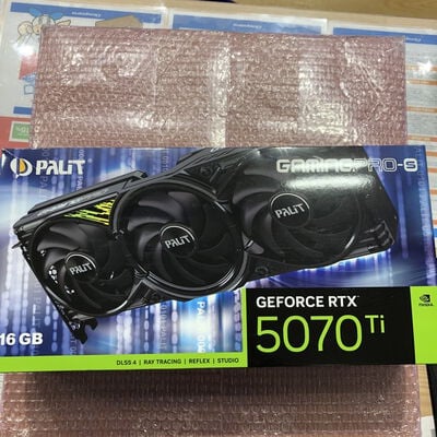 【宮崎恒久店】中古  Palit NE7507T019T2-GB2031U(RTX5070Ti GamingPro-S) 5160000707 