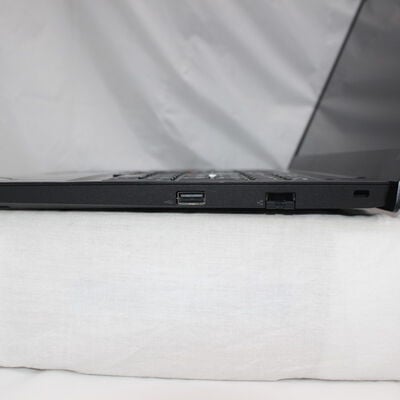 【通販センター】中古  Lenovo ThinkPad E15 Gen 1(Intel Core i5 10210U 1.60GHz/16GB DDR4/SSD512GB/-/オンボード/15.6/1920x1080/GbE/Wi-Fi/WEBCAM/W11H/VBT) 195531 