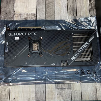 【広島店】中古  ASUS ROG-STRIX-RTX5070TI-O16G-GAMING(RTX5070Ti 16GB) 188924 