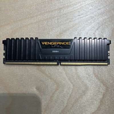 【鹿児島店】中古  PC4-25600 16GB デスクトップ用_ 184900 