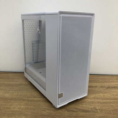 【津ラッツ店】中古  FractalDesign FD-C-EPO1A-05(EpochWH TG RGB Ct ATX) 4990001519 