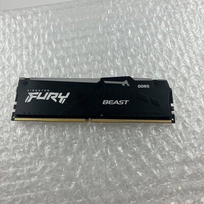 【秋葉原本店】中古  PC5-41600 8GB デスクトップ用(DDR5-5200) 190514 