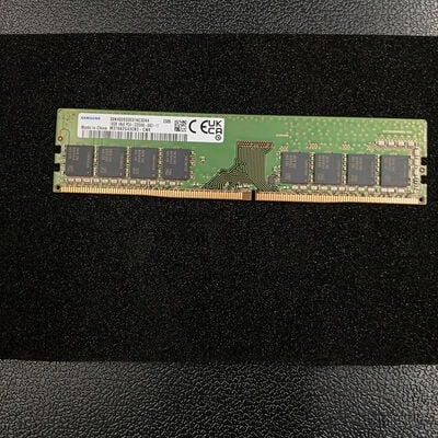 【大須店】中古  Samsung M378A2G43CB3-CWE(DDR4 PC4-25600 16GB) 1460023171 