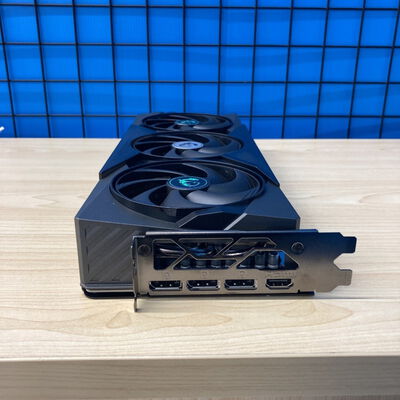 【博多店】中古  MSI GeForce RTX 5070 12G GAMING TRIO OC (RTX5070 12G) 176908 