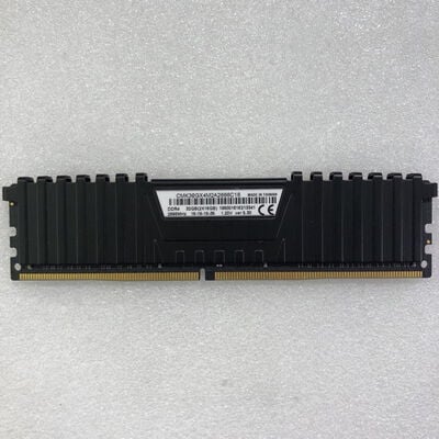 【甲府飯田店】中古  PC4-21300 16GB デスクトップ用 135638 