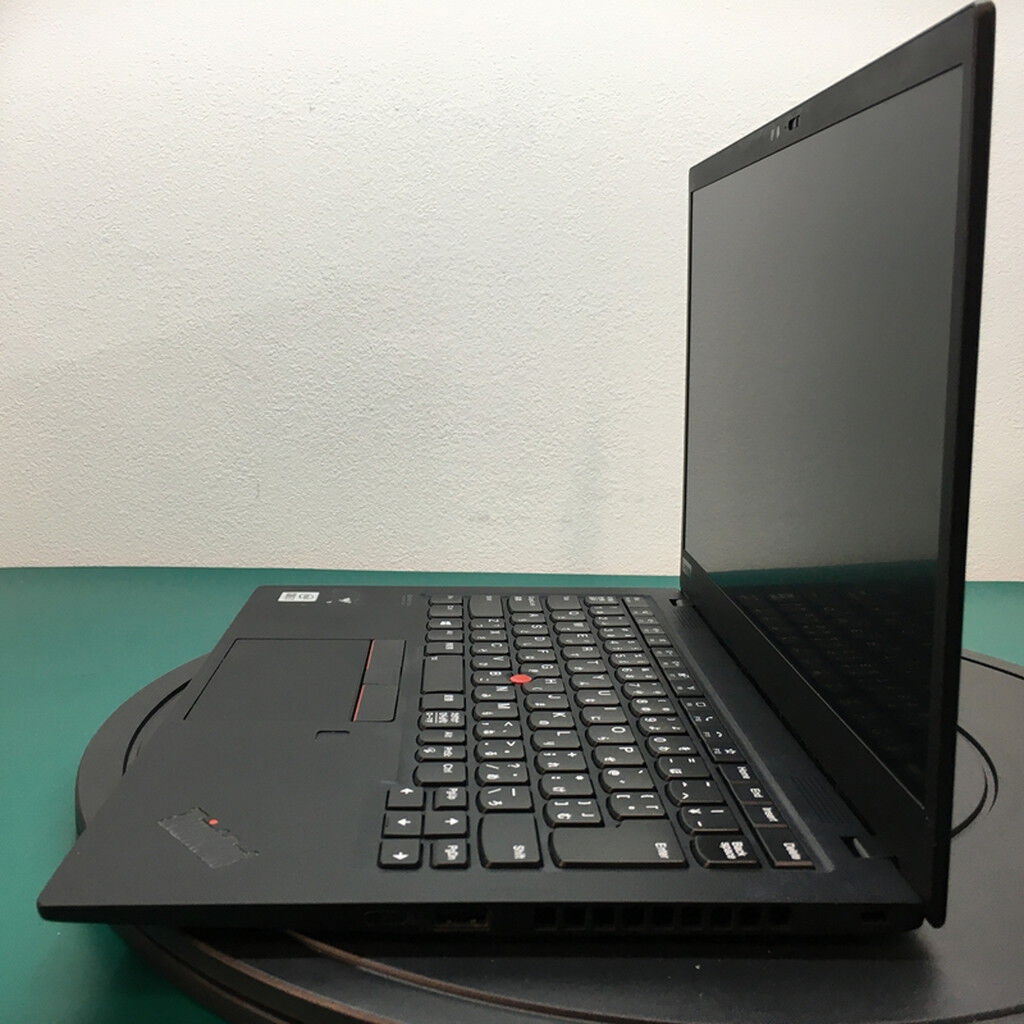 中古 LENOVO ThinkPad X1 Carbon Gen8(i7-10510U/16GB/SSD256GB/W11P