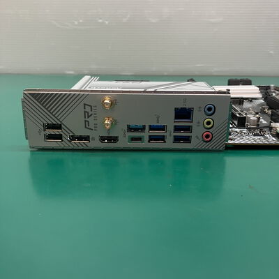 【浦添城間店(沖縄)】中古  ASRock B760 Pro RS WiFi(B760 1700 ATX DDR5) 4780001055