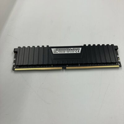 【なんば店】中古  PC4-21300 16GB デスクトップ用(DDR4-2666) 135638 