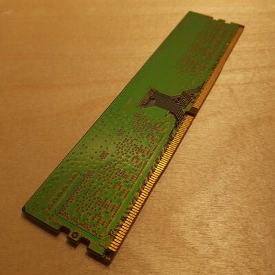 【鹿児島店】中古  PC4-25600 16GB デスクトップ用 140728 